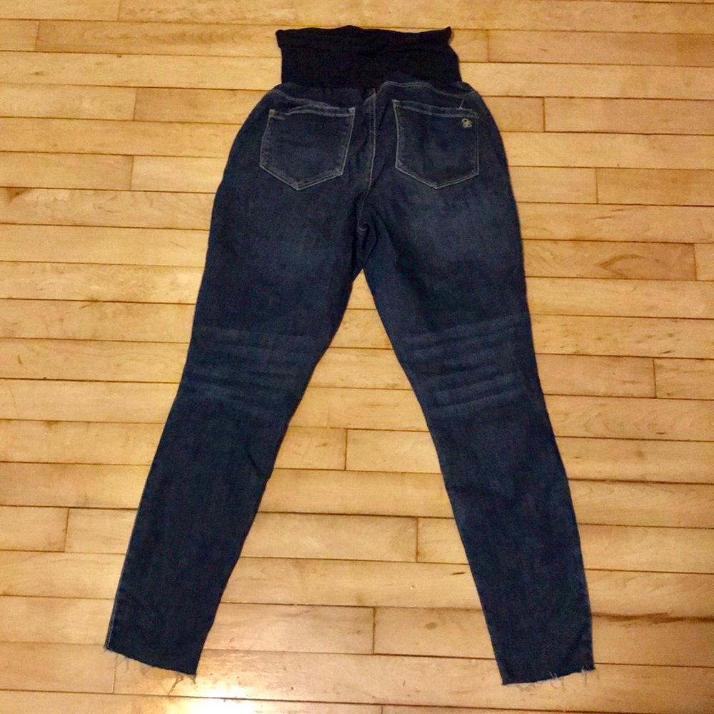 Maternity crop pants size small